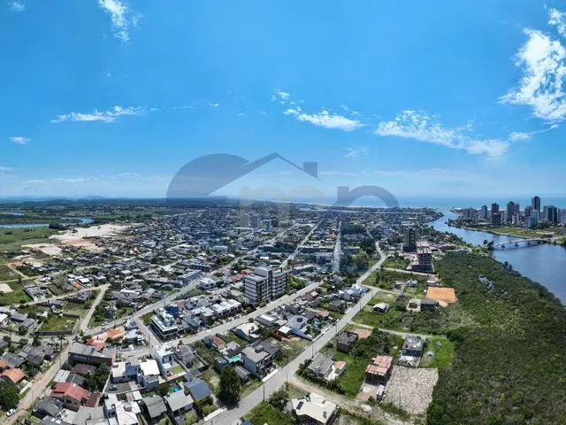 Imagem 3: Apartamento á venda com 2 dormitórios no centro de Passo de Torres/SC