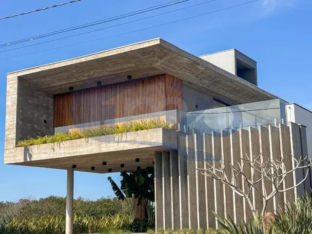 Imagem: Casa á venda com 4 suítes no Engenho Velho