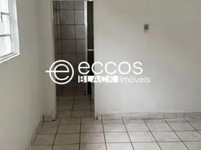 Imagem: Casa para Aluguel, 2 Quartos, 1 Suíte