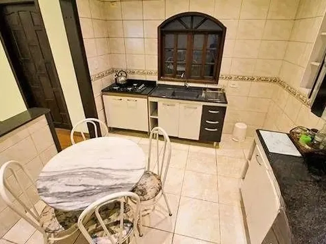 Imagem 10: Excelente Casa em Região Privilegiada Proxima Ao Centro de Curitiba