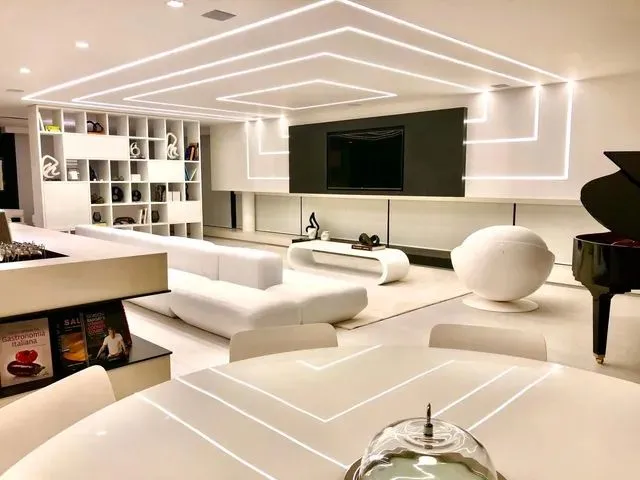 Imagem 1: Casa com 7 Dormitórios para Alugar, 1000 M² por R$ 60.000,00/Mês - Jurerê