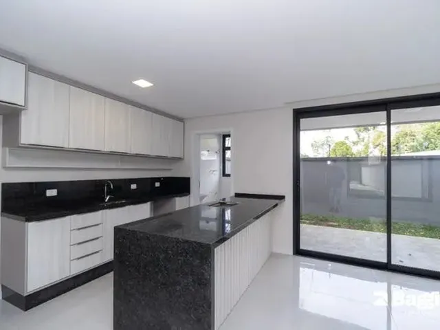 Imagem 3: Casa de 3 Quartos para Alugar no Bairro Campo Comprido