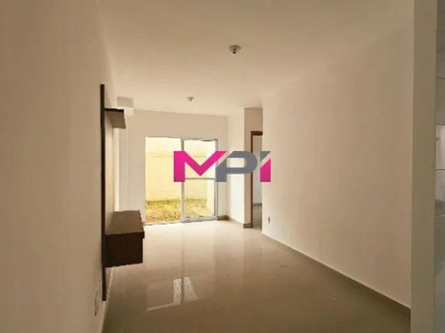 Imagem: O apartamento possui 2 Dormitórios, 1 Banheiro, 1 Vaga na