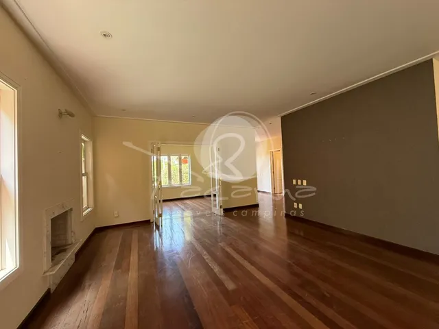 Imagem: Casa com 4 quartos para Venda no Gramado