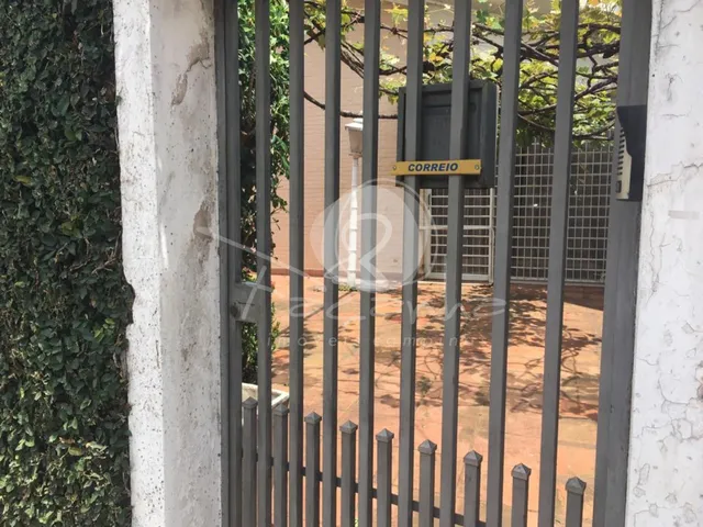 Imagem: Casa / Terreno para Venda no Cambuí em