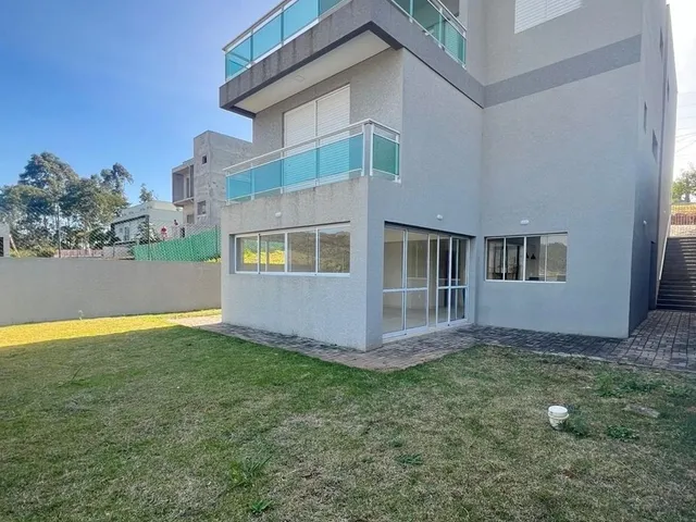 Imagem: A casa em condomínio possui 4 Dormitórios, 1 Suíte, 4