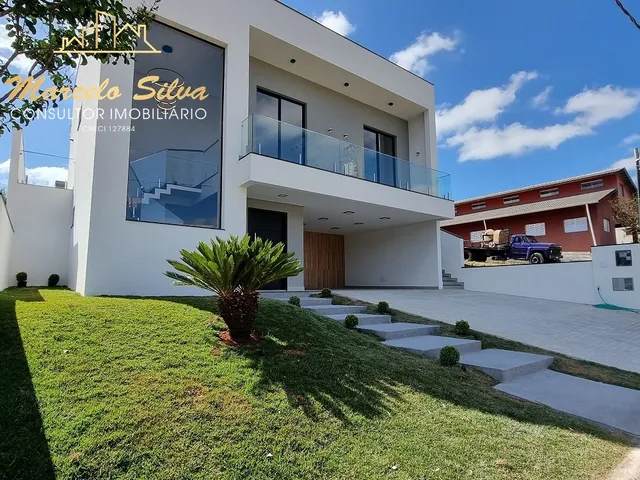 Imagem: Casa em Condomínio Fechado, com 600 M²