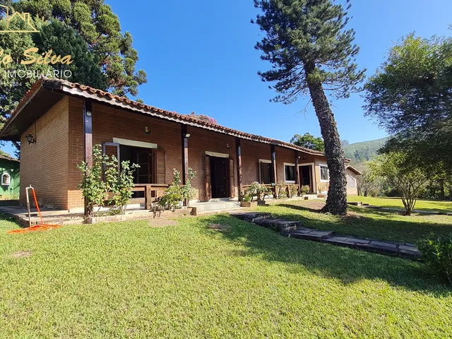 Imagem: A fazenda possui 5 Dormitórios, 1 Suíte, 3 Banheiros, 4