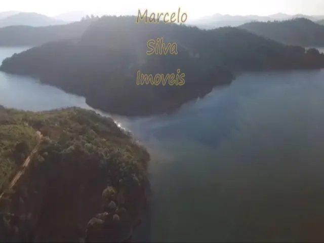 Imagem: O apartamento possui 3 Dormitórios, 2 Banheiros, 2 Vagas