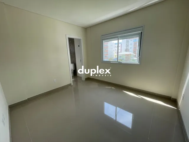 Imagem 3: COBERTURA DUPLEX COM 3 DORMITÓRIOS SENDO 2 SUÍTES COM 2 VAGAS NA PRAIA GRANDE