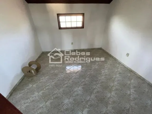 Imagem 2: Casa Duplex com 5 Quartos Sendo 1 Suíte e Vista para o Mar no Bairro Setiba Guarapari-Es