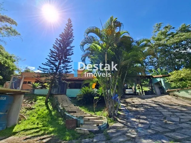 Imagem: A fazenda possui 5 Dormitórios, 1 Suíte, 4 Banheiros, 15.000m²
