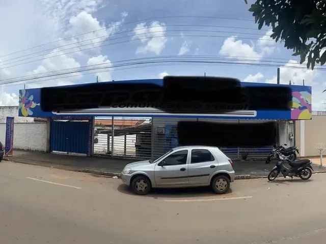 Imagem: A casa possui 2 Dormitórios, 2 Banheiros, 456m² de Área