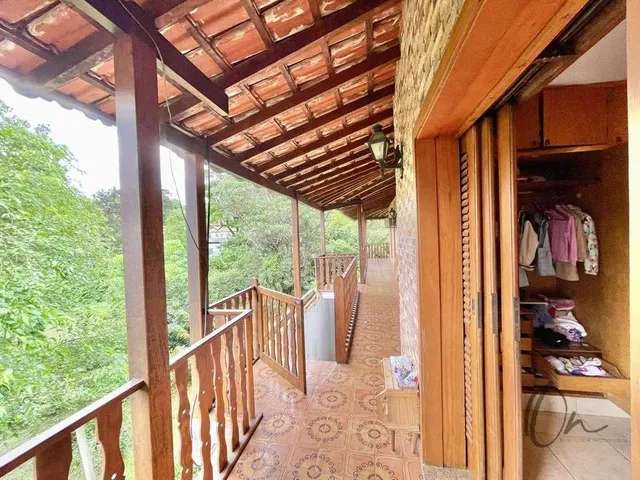 Imagem 4: Imperdível Oportunidade: Casa Comercial com 5 Quartos, 3 Suítes e 15 Vagas de Garagem na Vila Santo Antônio, Cotia-Sp