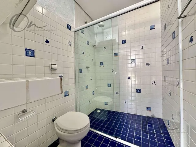 Imagem 11: Casa térrea reformada com 981m² e suítes em Granja Viana, São Paulo, ideal para uso