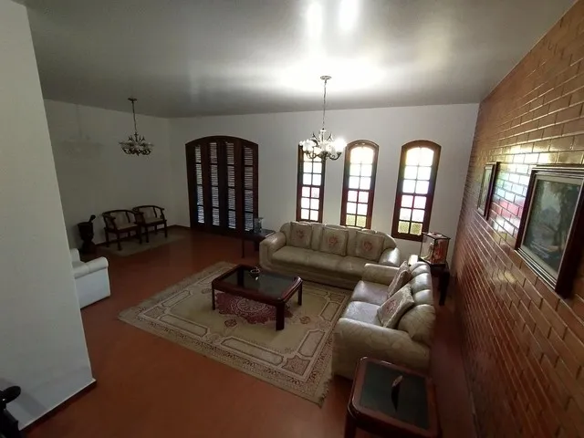 Imagem: Vende-Se Casa no Bairro Sessenta