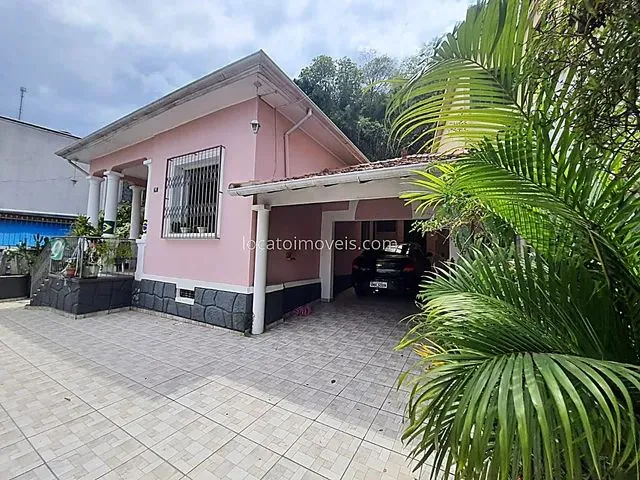 Imagem 2: Cód.: 4476 - Casa Três Quartos com Suíte À Venda - Apenas 10 Minutos do Centro