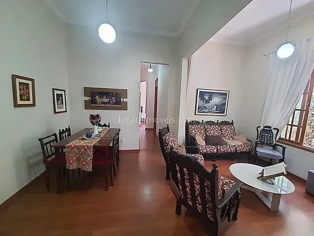 Imagem 4: Cód.: 4476 - Casa Três Quartos com Suíte À Venda - Apenas 10 Minutos do Centro