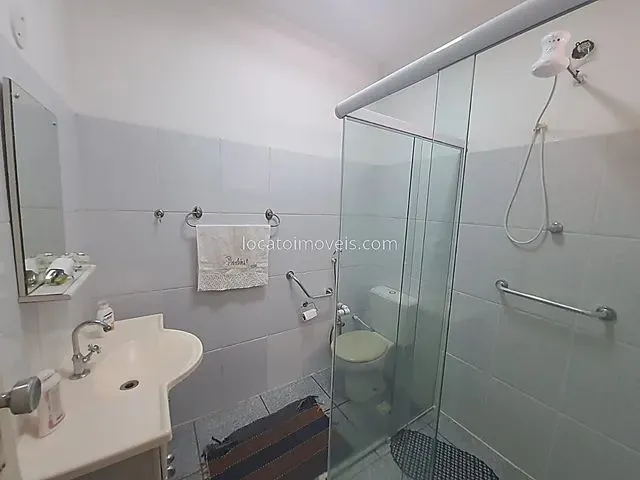 Imagem 3: Cód.: 4476 - Casa Três Quartos com Suíte À Venda - Apenas 10 Minutos do Centro