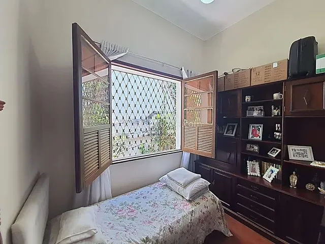 Imagem 5: Cód.: 4476 - Casa Três Quartos com Suíte À Venda - Apenas 10 Minutos do Centro