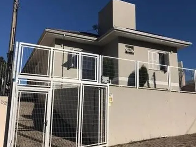 Imagem: Casa com 190M2 de Ap, Totalmente Cercada