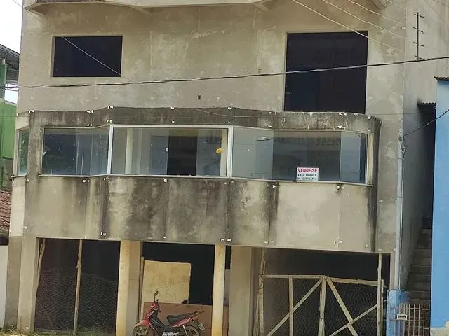 Imagem: Em Belo Oriente/Mg Prédio Comercial e Residencial