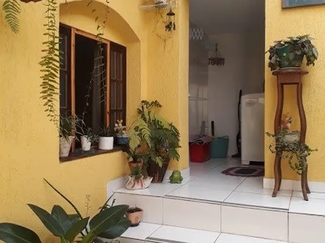 Imagem: Casa assobradada, no KM 18, Osasco, com