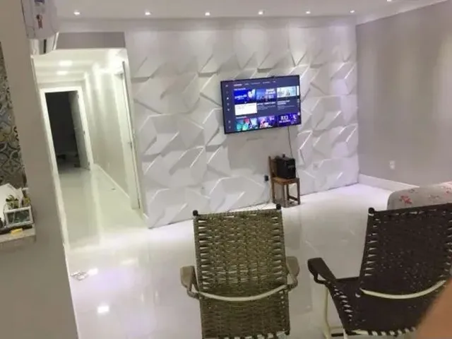 Imagem: Alugo Belíssima Casa no Blindex e Porcelanato