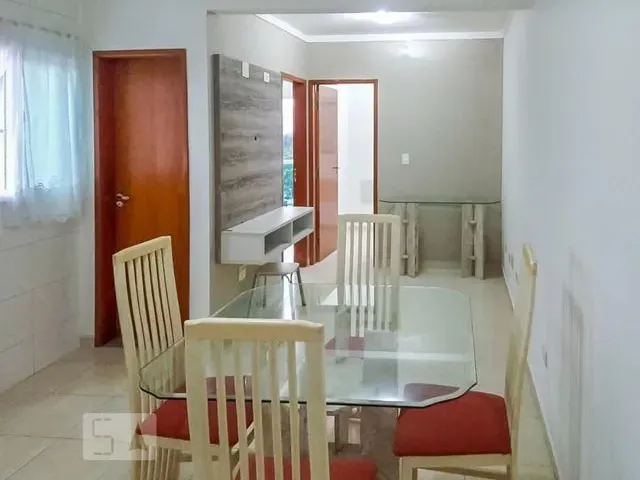Imagem: O studio possui 2 Dormitórios, 2 Banheiros, 75m² de