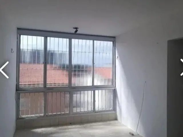 Imagem: A kitnet possui 1 Dormitório, 1 Banheiro, 1 Vaga na