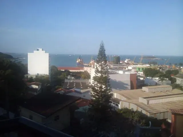 Imagem: O quarto possui 5 Dormitórios, 1 Suíte, 2 Banheiros,