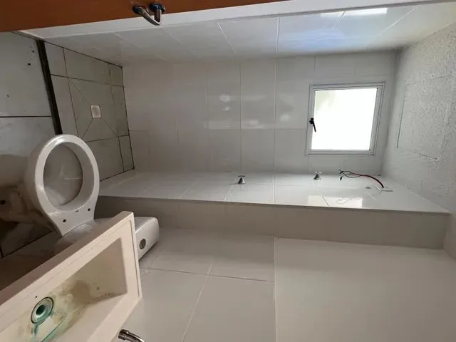 Imagem 9: Apartamento Novo no Gibraltar com Suíte