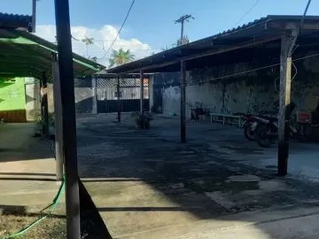 Imagem: A kitnet possui 1 Dormitório, 1 Banheiro, 2 Vagas na
