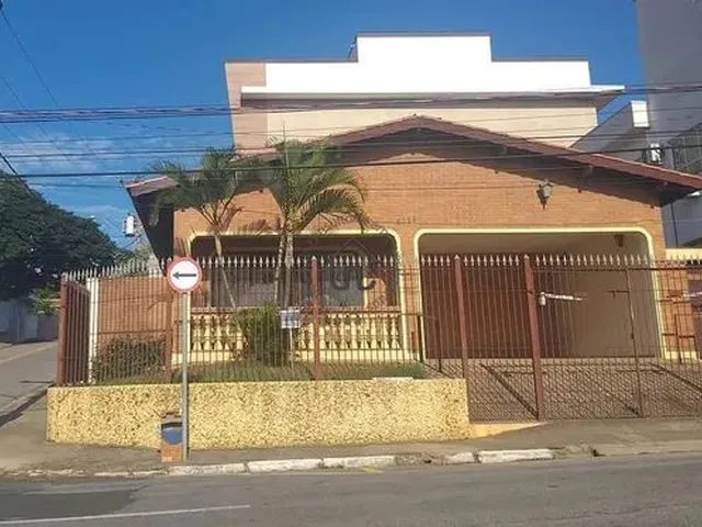 Imagem: Casa para Aluguel, 3 Quartos, 2 Vagas, santa