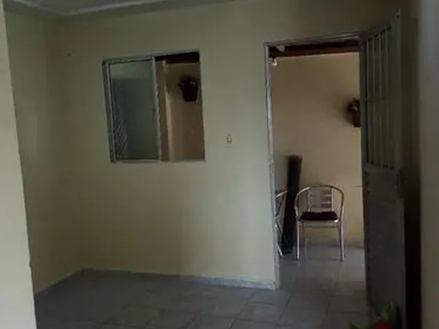 Imagem: Uma Casa para Alugar Primeiro Andar