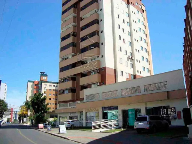 Imagem: O apartamento possui 5 Dormitórios, 1 Suíte, 2 Banheiros,