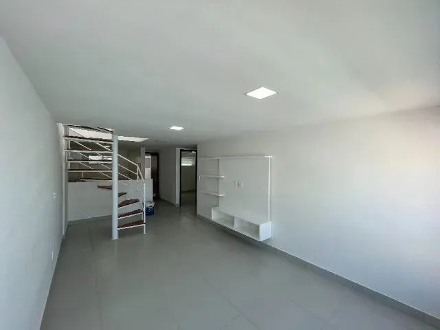 Imagem: Alugo Apartamento com 121M² no Bairro Cabo