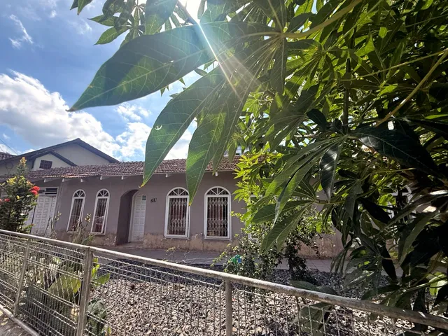 Imagem 2: Imóvel averbado no Santo Antônio, terreno ideal para construção de geminados, com