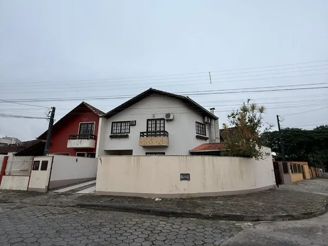 Imagem 11: Geminado de esquina no Guanabara em localização ótima, perto de tudo e com terreno