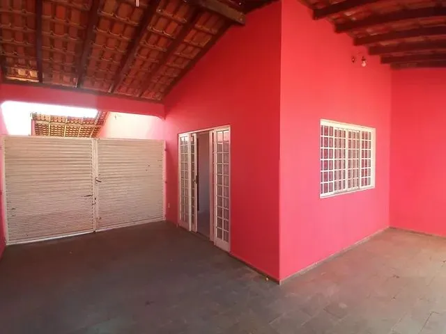 Imagem 4: Casa em Cáceres com Piscina e Churrasqueira