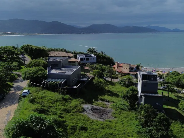 Imagem 3: Terreno na Vigia de 1.370m² vista para o Mar