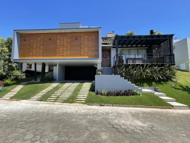 Imagem 4: Casa de Alto Padrão. Piscina, Churrasqueira, Imóvel...