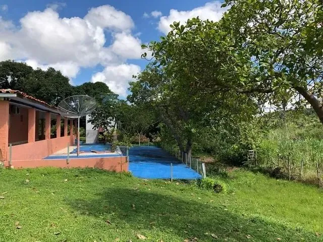 Imagem: Sítio com Lagoa em Caratinga