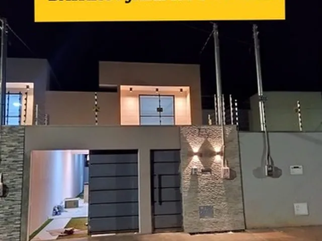 Imagem: A casa possui 3 Dormitórios, 2 Banheiros, 2 Vagas na