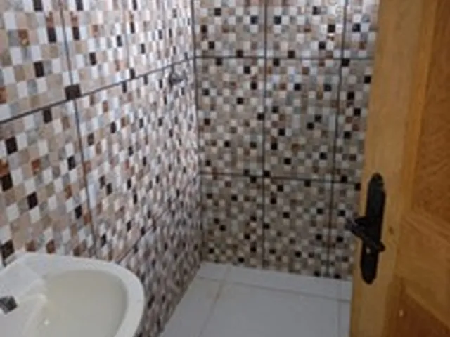 Imagem: A casa possui 4 Dormitórios, 2 Suítes, 3 Banheiros e