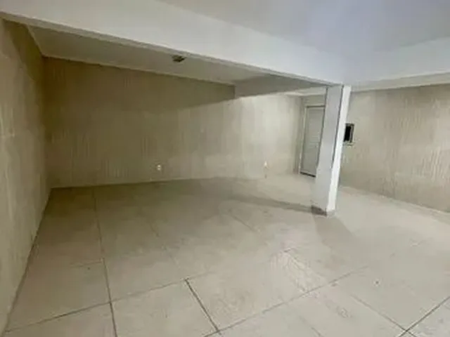 Imagem 2: Bangu, Casa Triplex 3 Quartos, 2 Suítes, Piscina, 2 Vagas, Condomínio Fechado