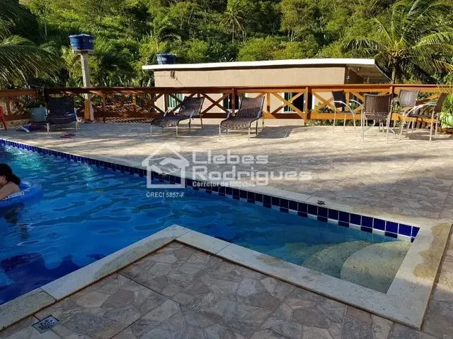 Imagem: Chácara a Venda com 7 Quartos e Área Gourmet