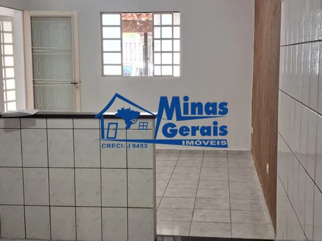 Imagem: Casa À Venda no Parque Interlagos - 2 Dormitórios