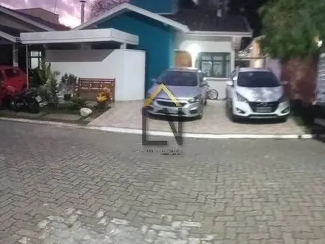 Imagem: A casa em condomínio possui 4 Dormitórios, 2 Suítes, 4