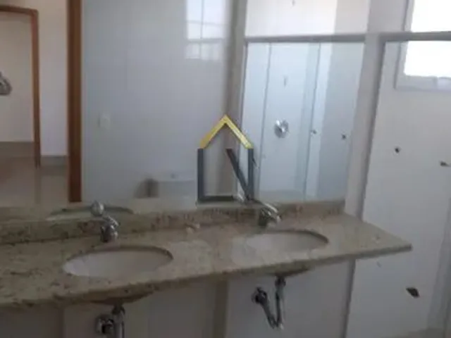 Imagem: O apartamento possui 4 Dormitórios, 2 Suítes, 4